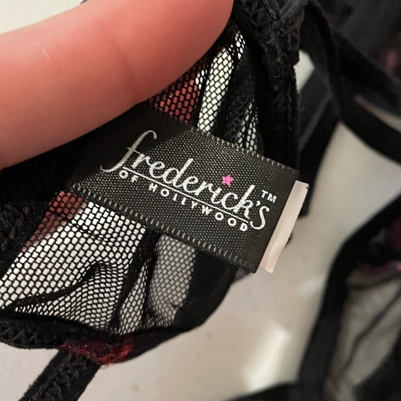 Frederick’s of Hollywood Floral Mesh Bodysuit Size Small Crotchless - Picture 7 of 8